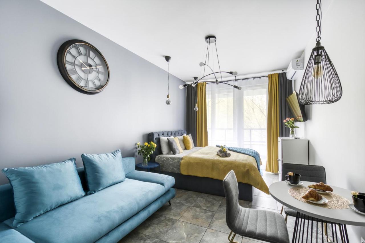 Stylowe Studio Krzemieniecka, Metro Slodowiec, Free Parking By Cosmo Spirit Warsaw Luaran gambar